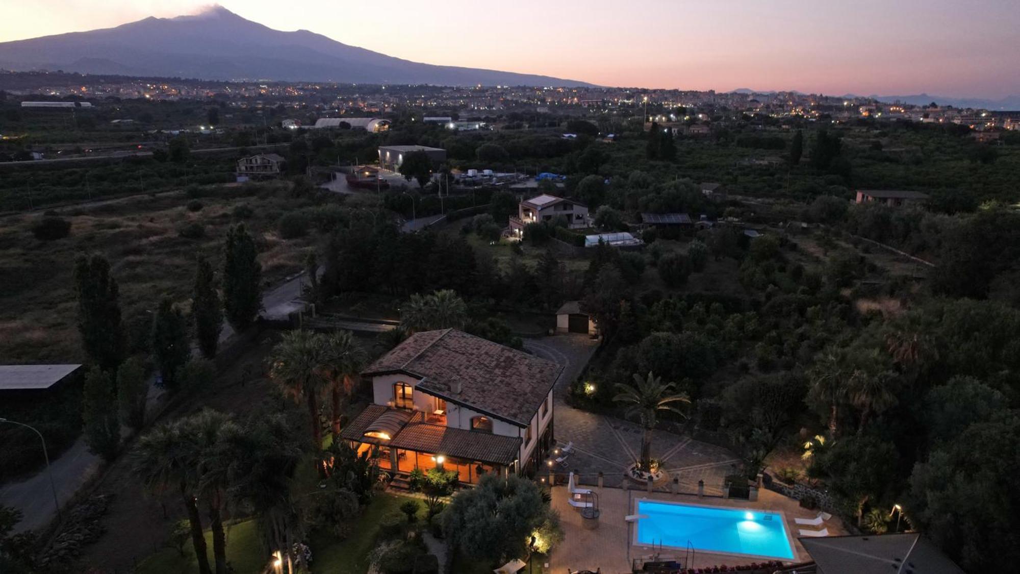 Villa Biddizza Acireale Exteriör bild